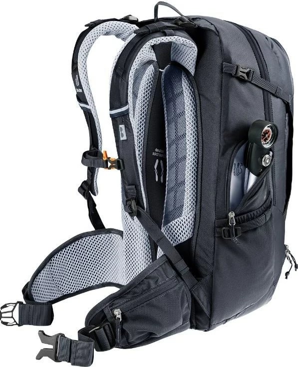 Çantë shpine Deuter Trans Alpine 30, e zezë