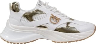 Atlete femra Pinko, kafe