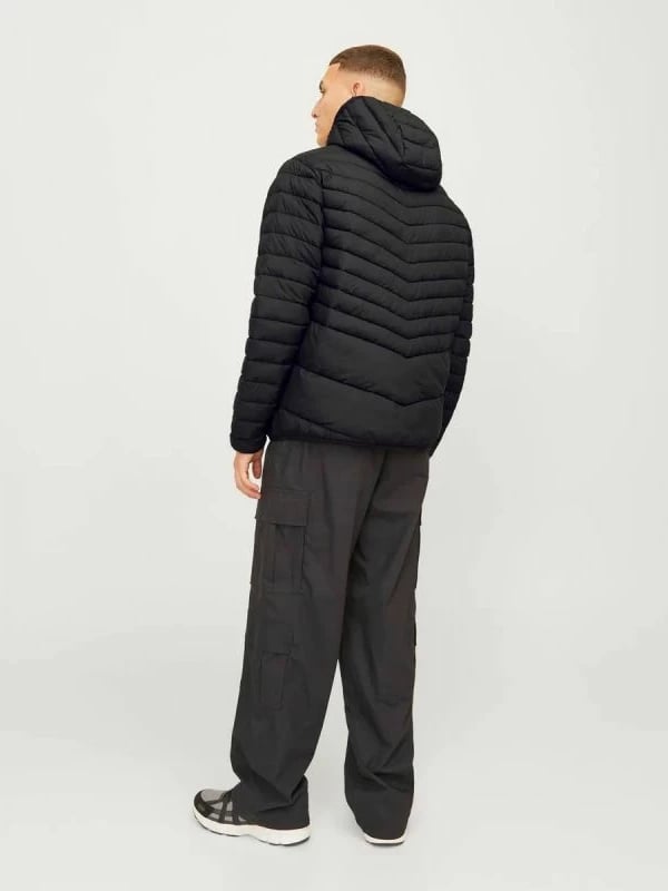 Jakne për meshkuj Jack & Jones, e zezë