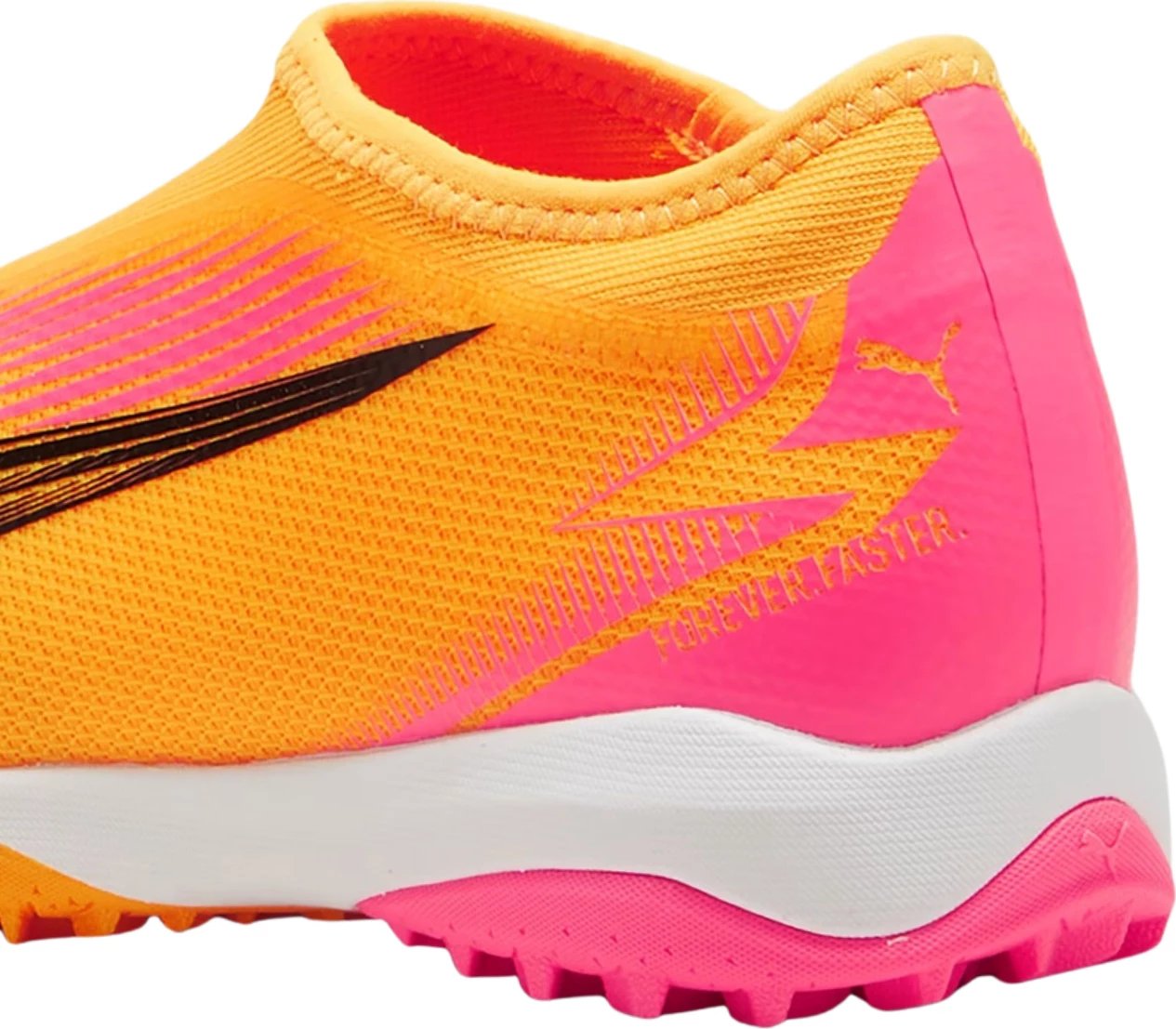 Atlete futbolli për fëmijë Puma, të zeza