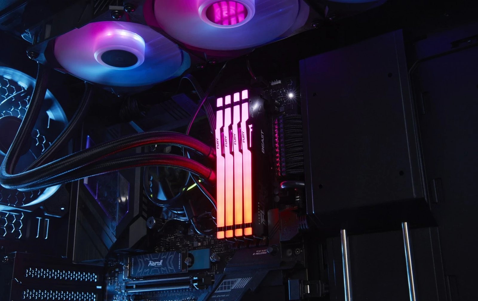 RAM Memorje Kingston FURY Beast 32GB 5600MT/s DDR5 RGB (Kit prej 2 copë)