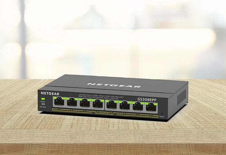 Switch Netgear GS308EPP, 8 porte Gigabit, PoE+, i zi