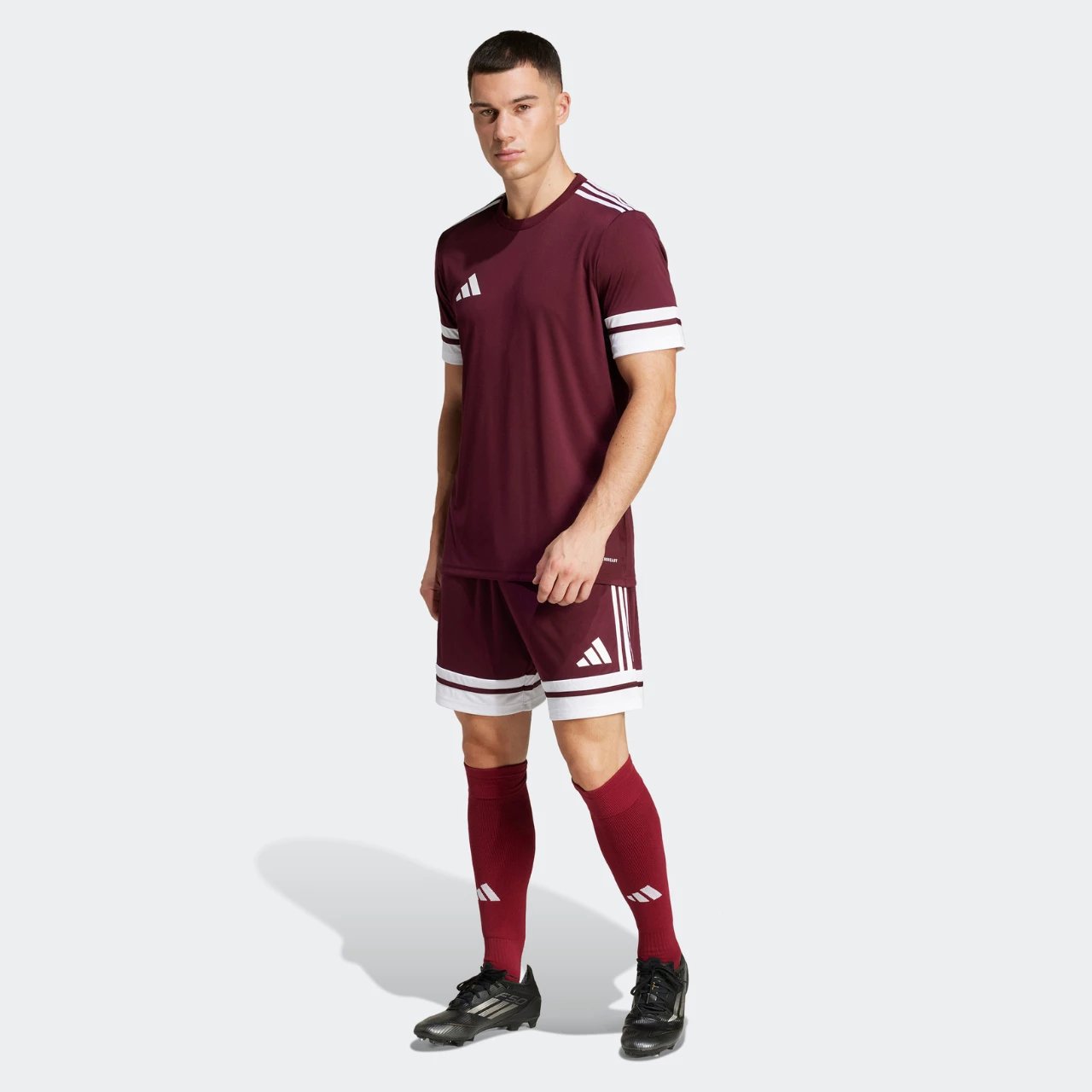 Maicë për meshkuj adidas, e kuqe