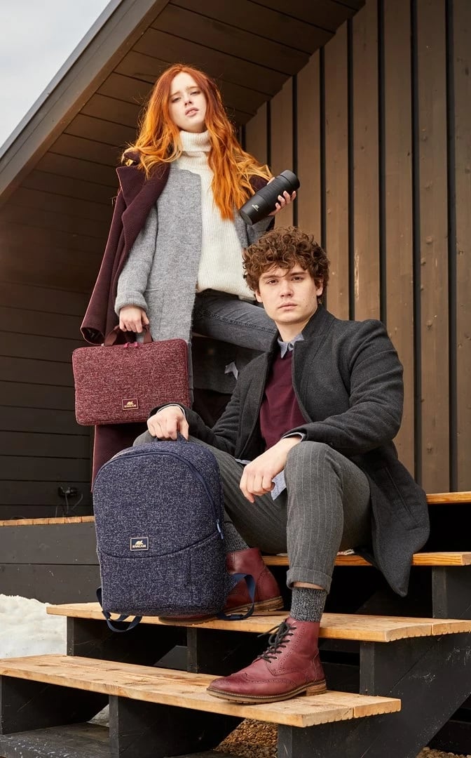 Mbështjellës laptopi RivaCase Anvik 13.3", me dorezë, i papërshkueshëm nga uji, i kuq