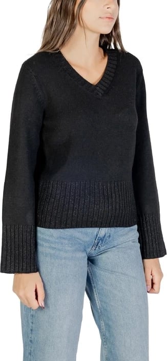 Xhemper femra Jacqueline De Yong, i zi