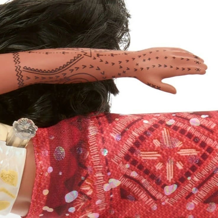 Kukull Disney Princess Moana 2 Mattel JFF09, me ndryshim ngjyre dhe veprim noti, me breshkë dhe yll deti