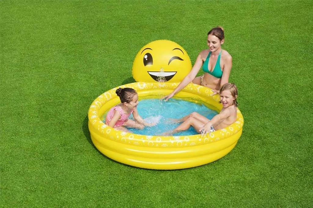 Pishinë fryrëse, Bestway Smiley (Emoji), 1.65 x 1.44 x 0.69 m, 282 L, me spërkatës uji, e verdhë