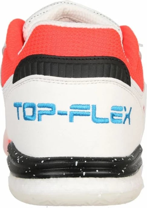 Atlete futbolli Joma, të bardha
