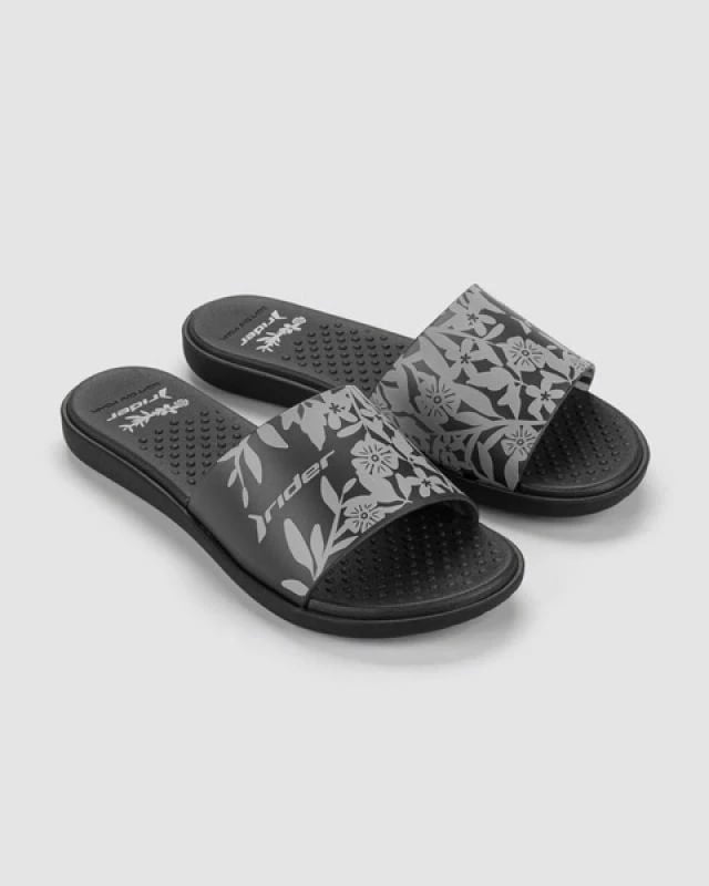 Shapka për femra Rider, të zeza