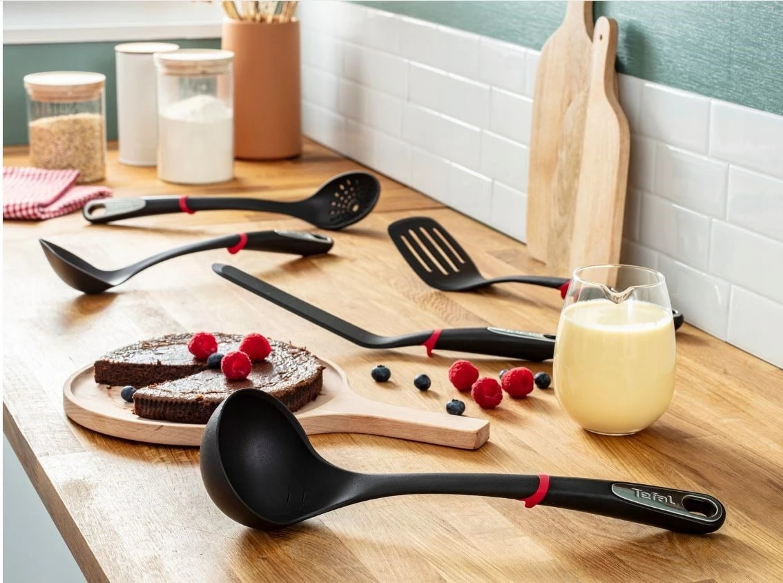 Lugë makarona Tefal Ingenio K2060214, e zezë Lugë makarona Tefal Ingenio K2060214, e zezë