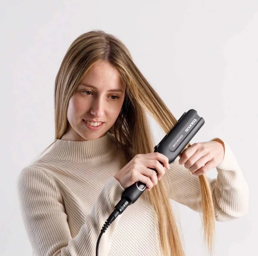 Hekur për drejtuar flokët Taurus Slimlook 3 Care, ngjyrë e zezë