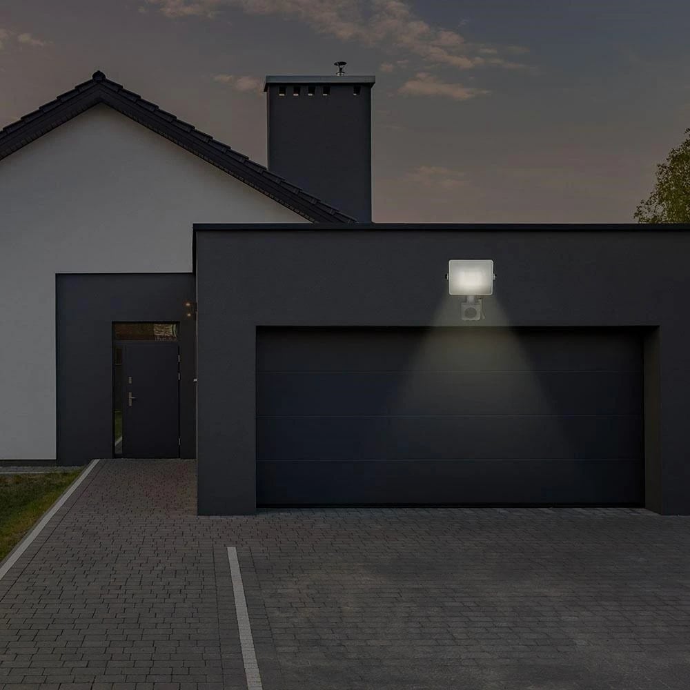 Projektor LED V-TAC VT-50-S-W 50W SAMSUNG CHIP Sensor lëvizjeje 3000K 4000lm Bardhë