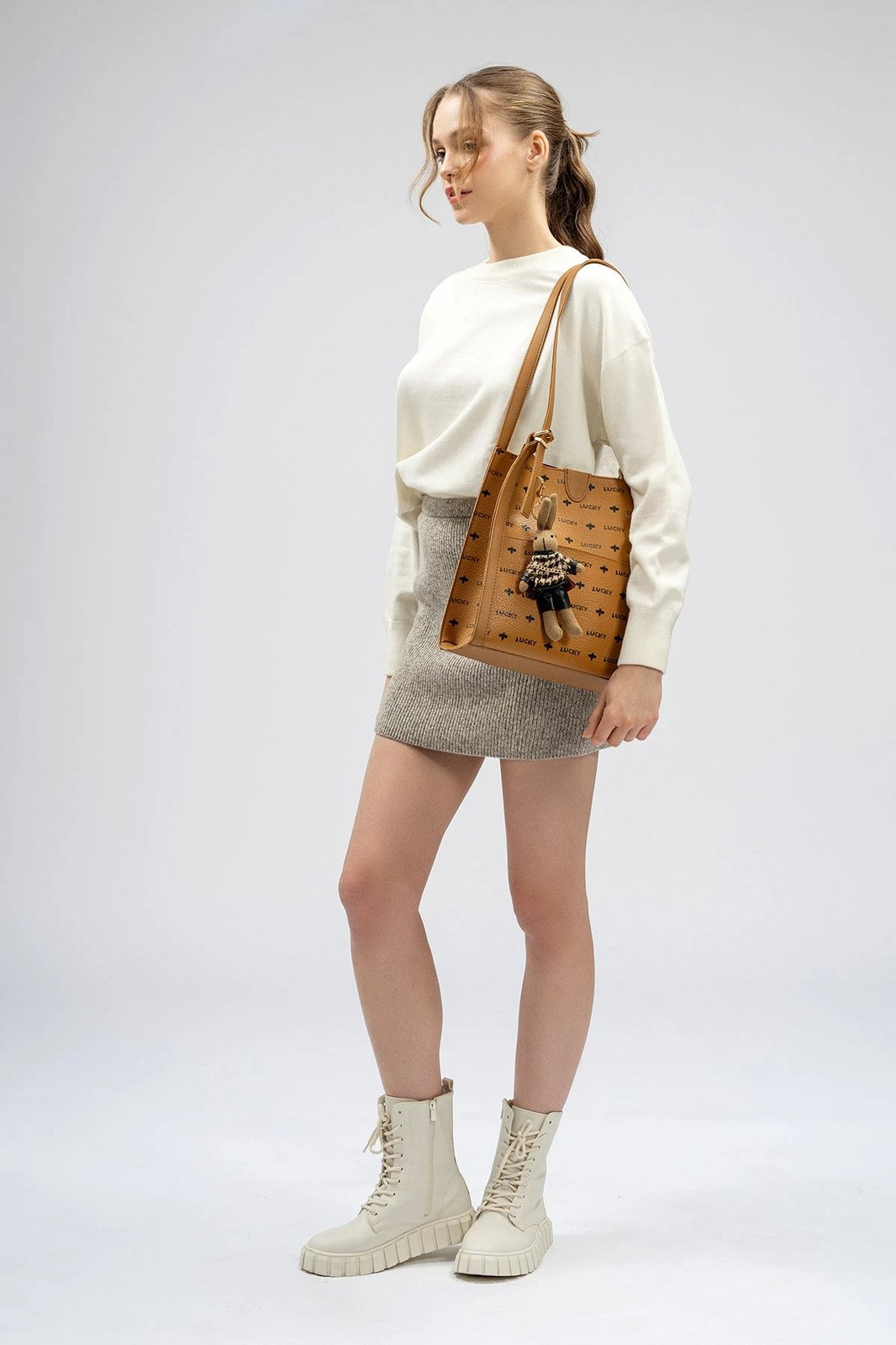Tote bag ngjyrë mustard Lucky Bees, 352