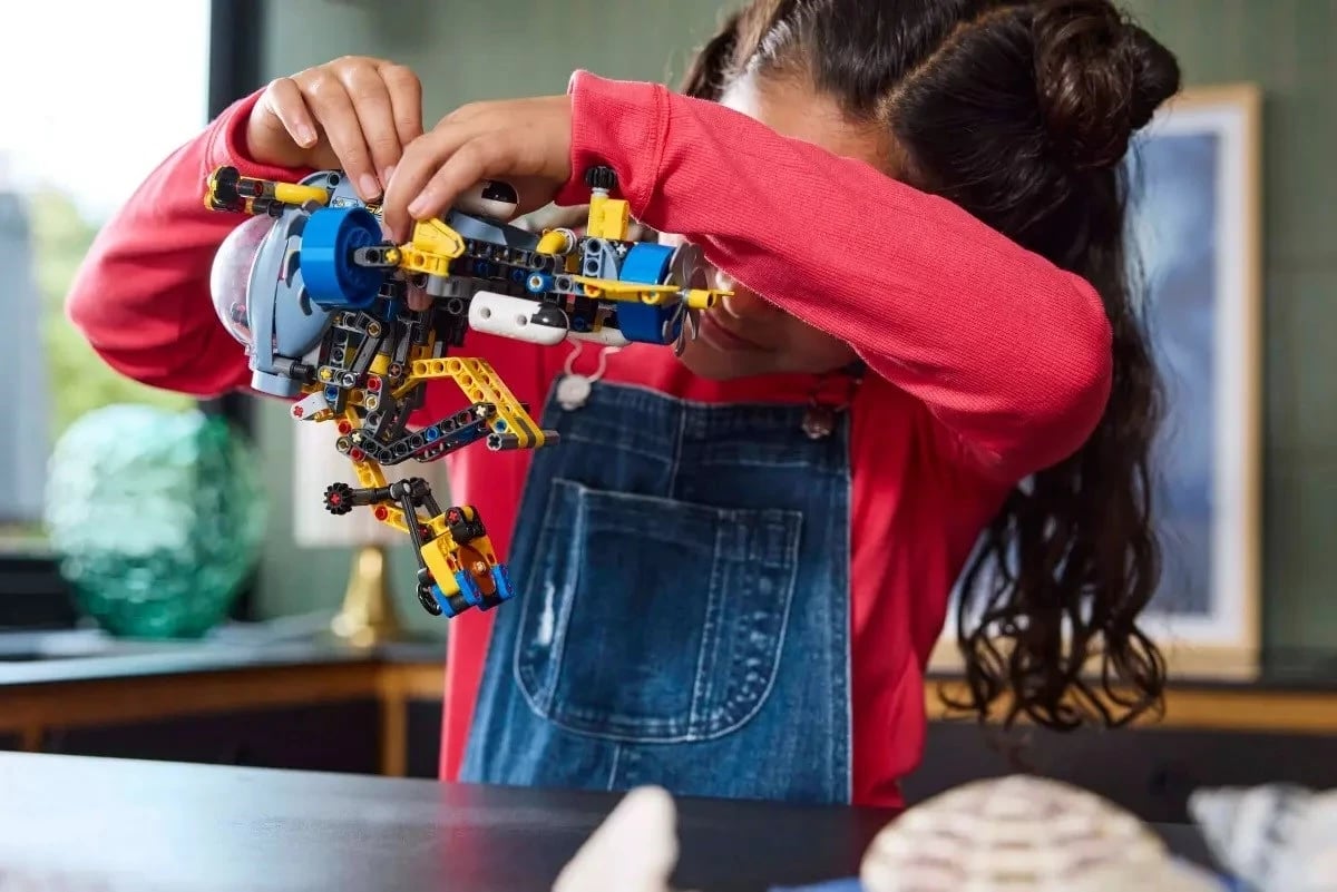 Set LEGO Technic 42201, Nëndetëse Hulumtuese Detare