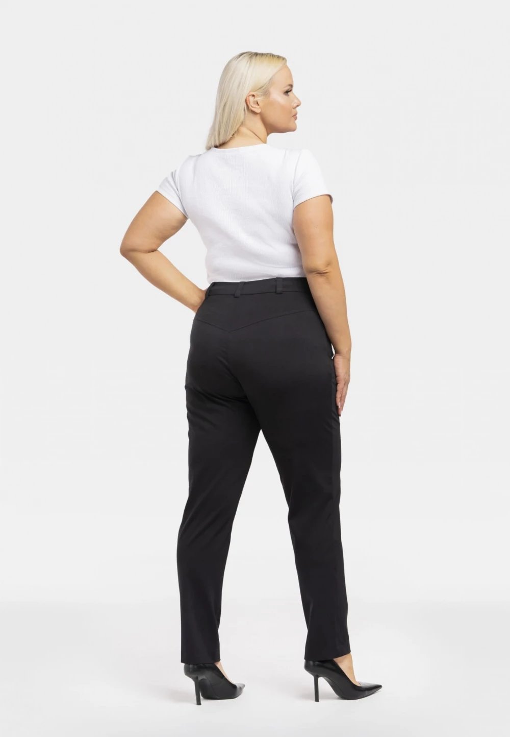 Pantallona për femra Karko 195034, të zeza