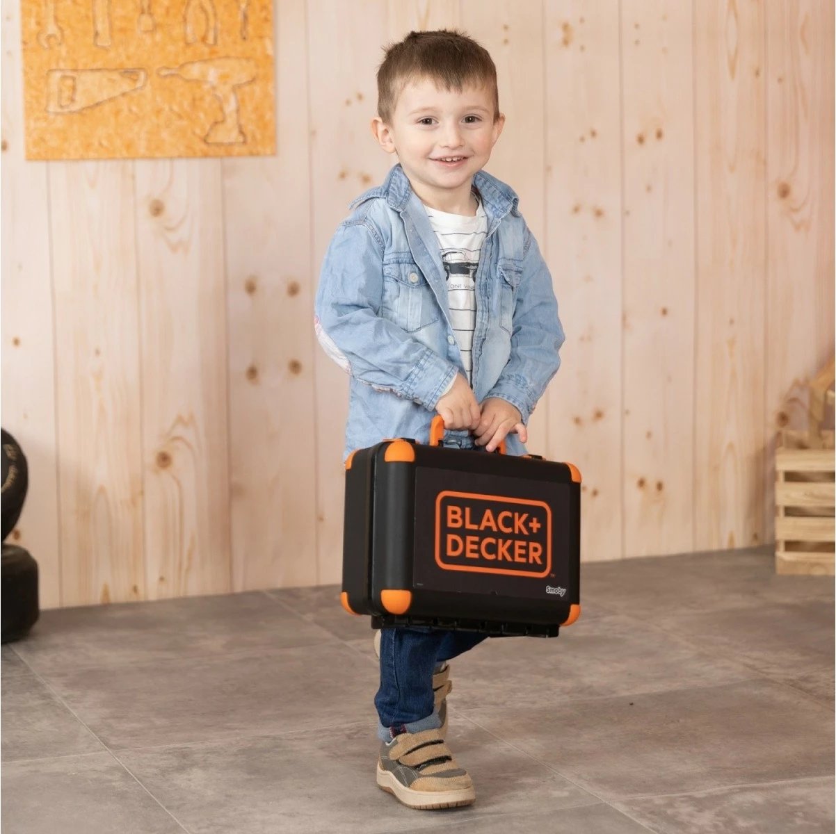 Set lodrash veglash Smoby Black + Decker, 39 pjesë, Multikolor