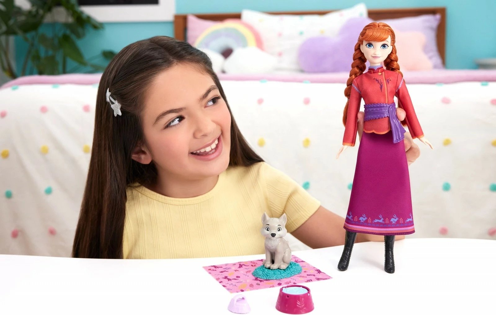 Kukull Anna Disney Frozen me ujk të vogël dhe aksesorë, Mattel JFG17