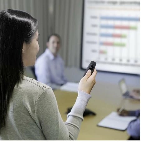 Prezenter Kensington Expert me lazer të gjelbër & kontroll kursor, RF, USB, 45 m, i zi