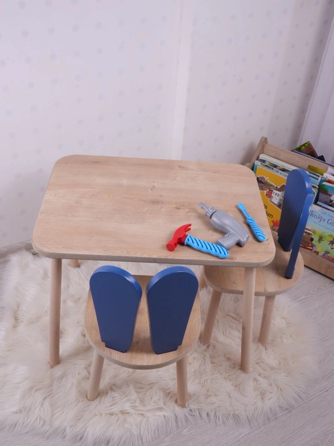 Set tavoline për fëmijë Hanah Home, dy karrige Bunny, blu, kafe