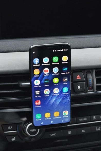 Mbajtëse për celular iBox H-8, e zezë