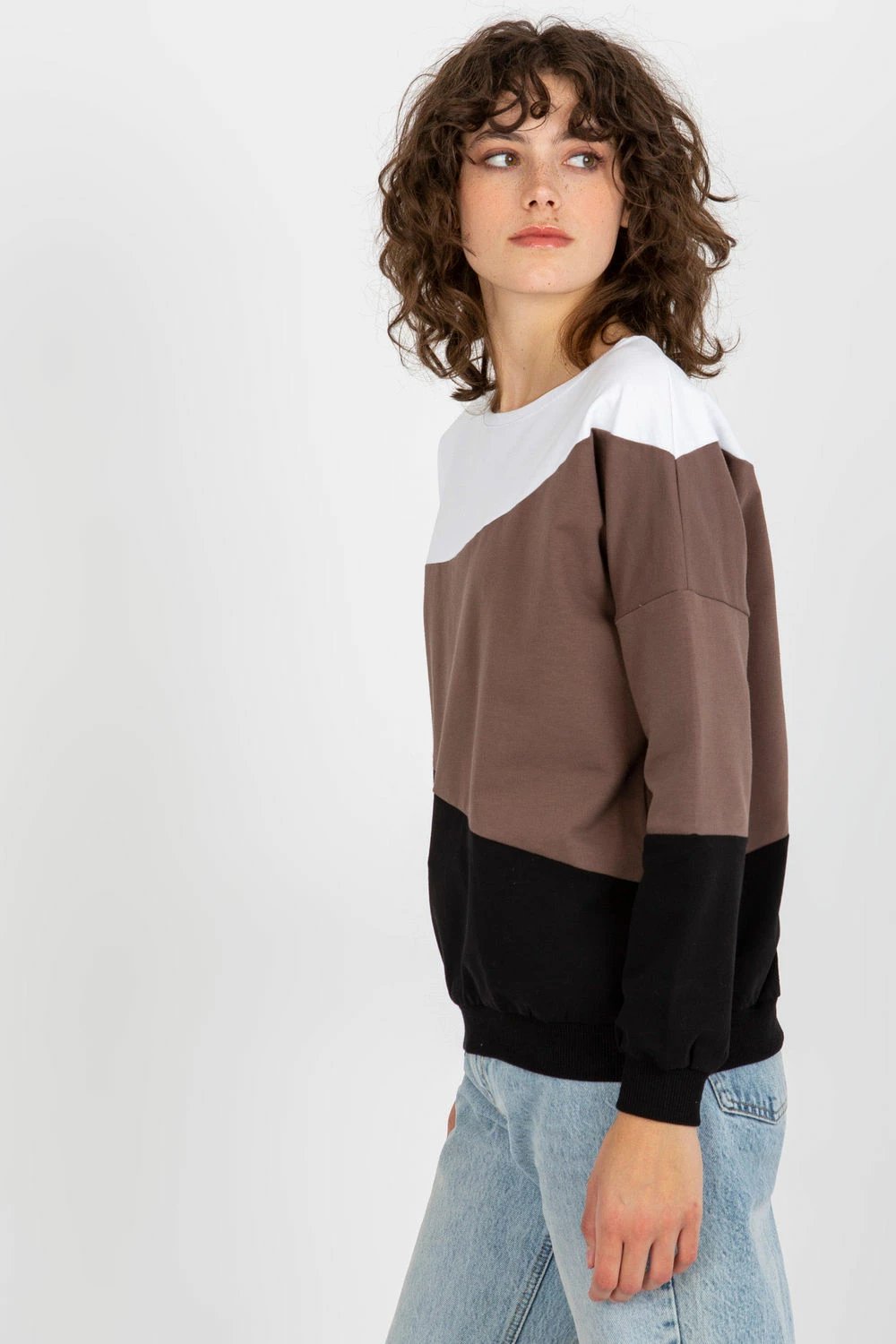 Sweatshirt Relevance 185961, e zezë