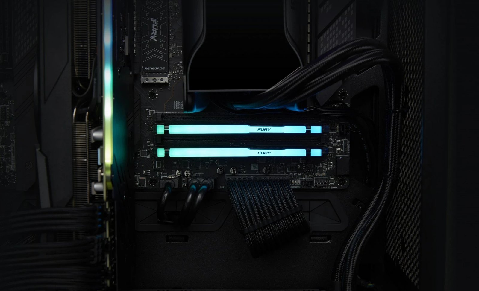 RAM Memorje Kingston FURY Beast 32GB 5600MT/s DDR5 RGB (Kit prej 2 copë)