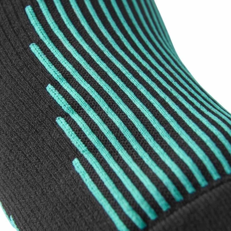 Doreza kompresimi Reebok për meshkuj dhe femra, të zeza dhe jeshile