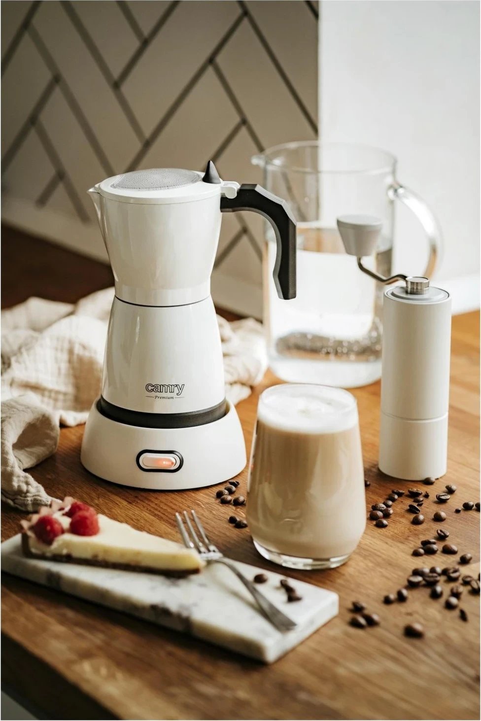 Kafemakina elektrike Camry CR 4415W, e bardhë