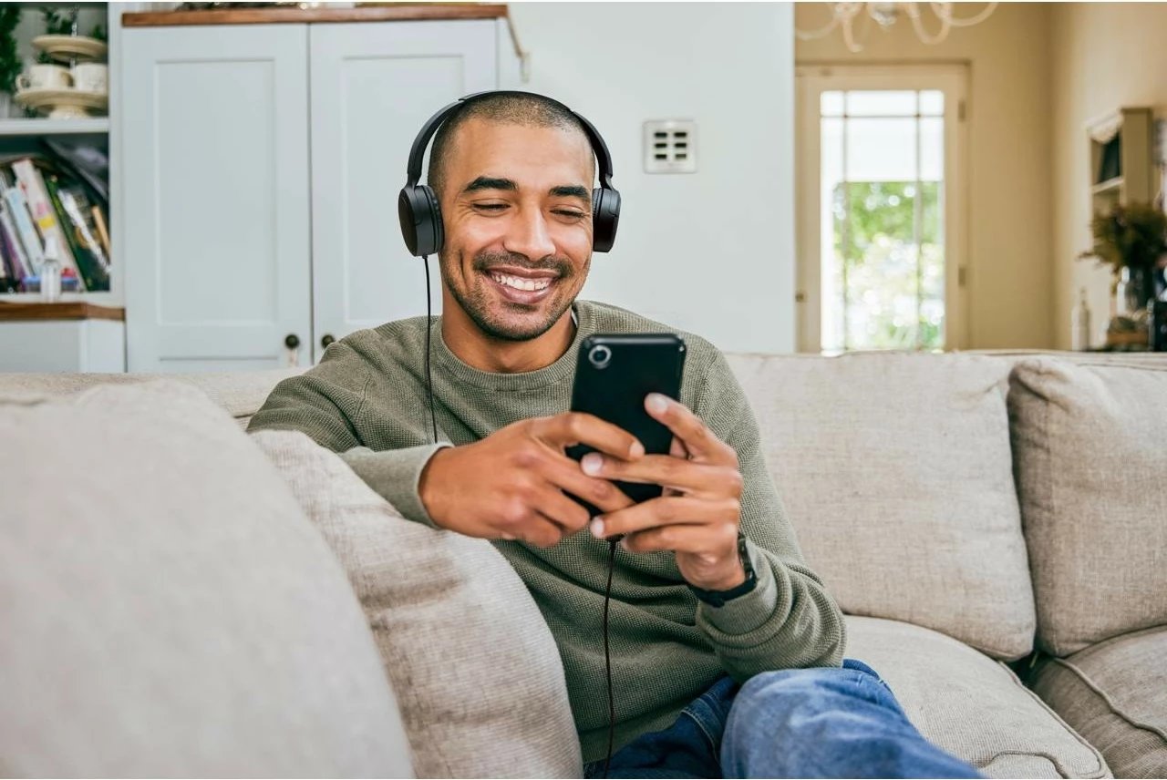 Kufje JVC HA-S33UC, USB-C, me mikrofon, kabllo 1.2 m, full-size, të zeza