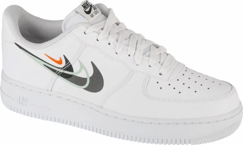 Atlete për meshkuj Nike, të bardha