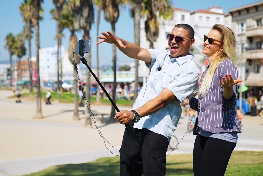 Mikrofon me kapëse IK Multimedia iRig Mic Lav, i zi