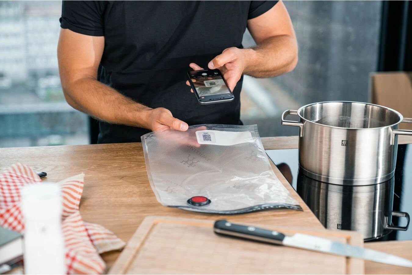 Qese vakumi Zwilling FRESH & SAVE 4L, set 10 copë, transparente Qese vakumi Zwilling FRESH & SAVE 4L, set 10 copë, transparente