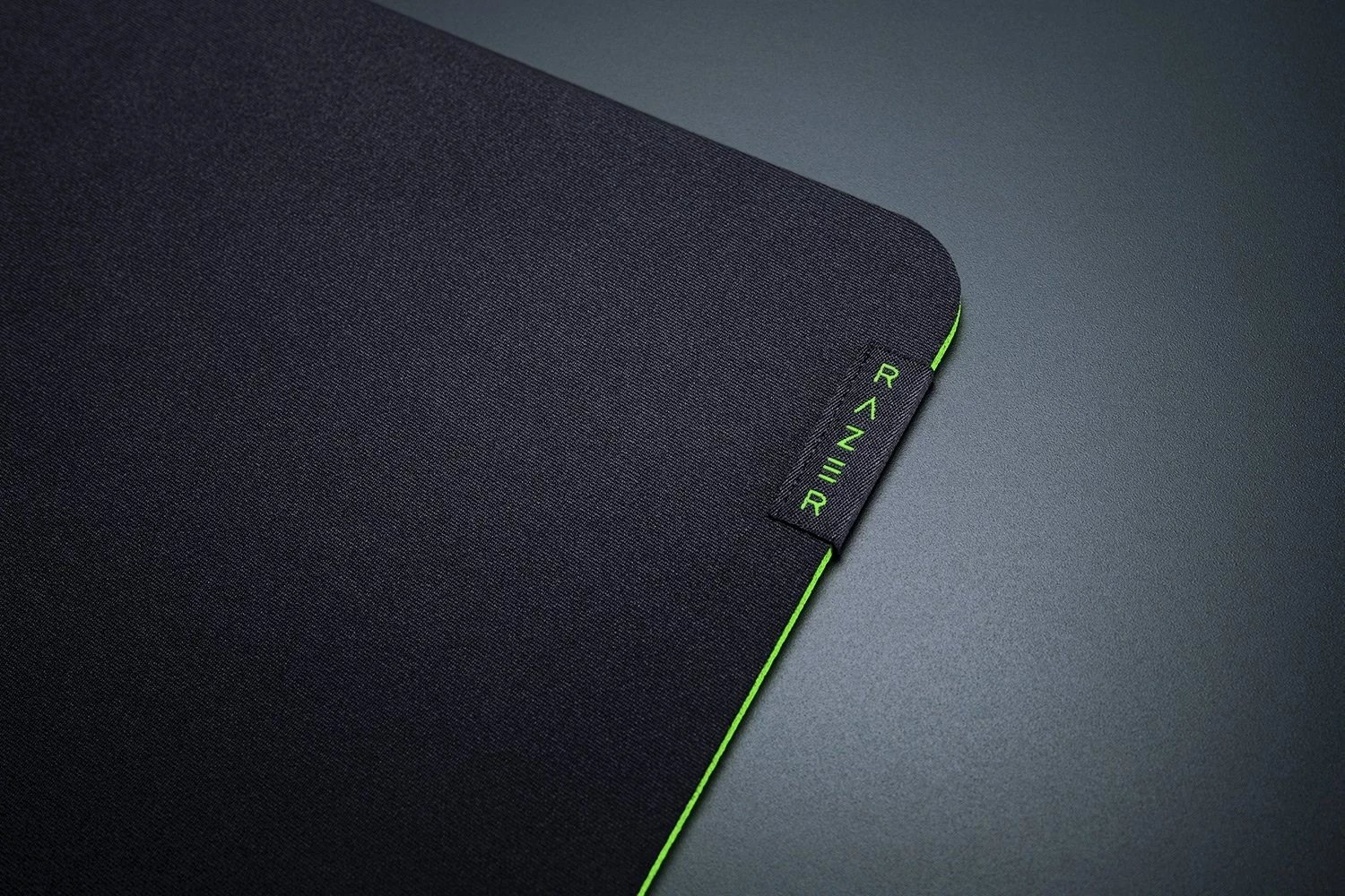 Mauspad Razer Gigantus V2 3XL, E zezë, E gjelbër