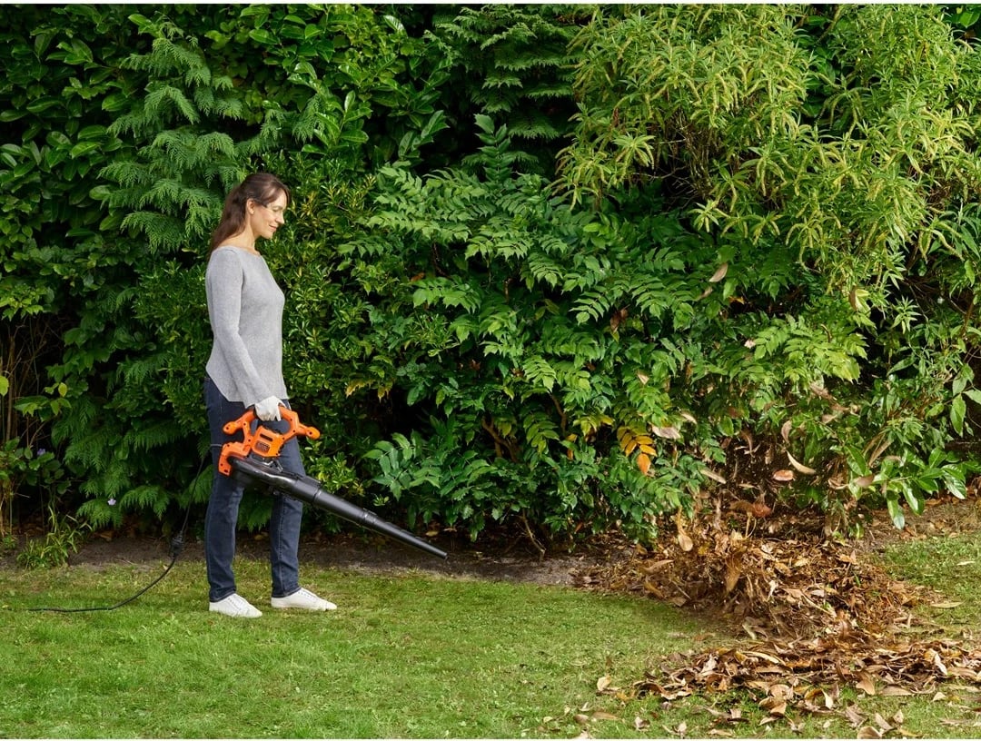 Fshesë me vakum dhe fryrëse gjethe BLACK+DECKER BEBLV260, 2600 W, 40L, E zezë