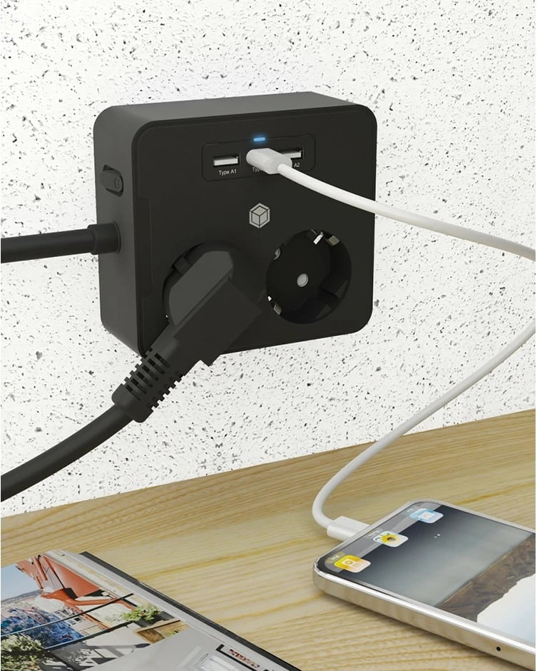 Prizë dyfishe ICY BOX me 2x USB porta, e zezë