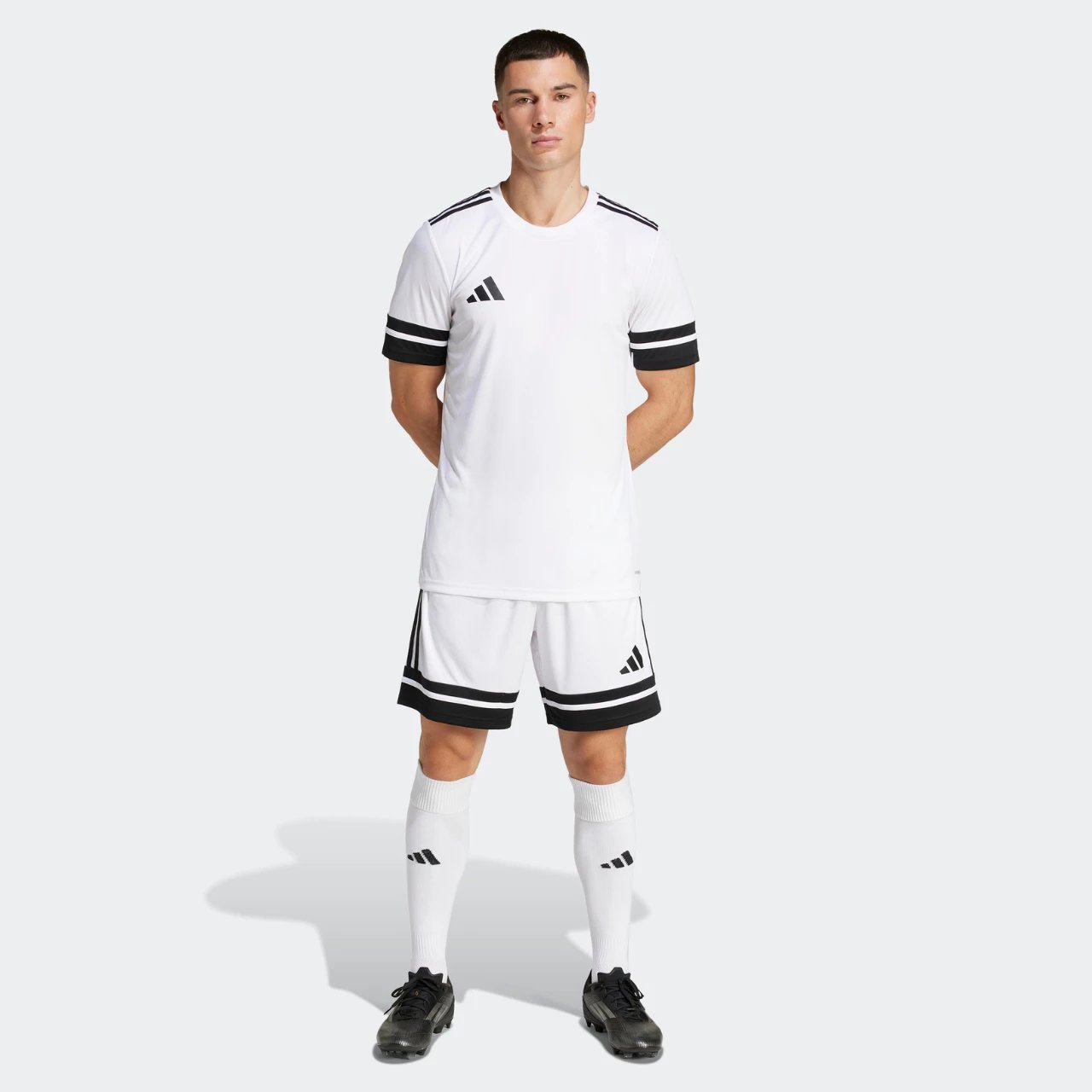 Maicë për meshkuj adidas, e bardhë