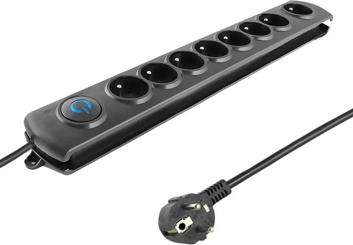 Prizë mbrojtëse Qoltec 50114 me 8 dalje, 3m, e zezë