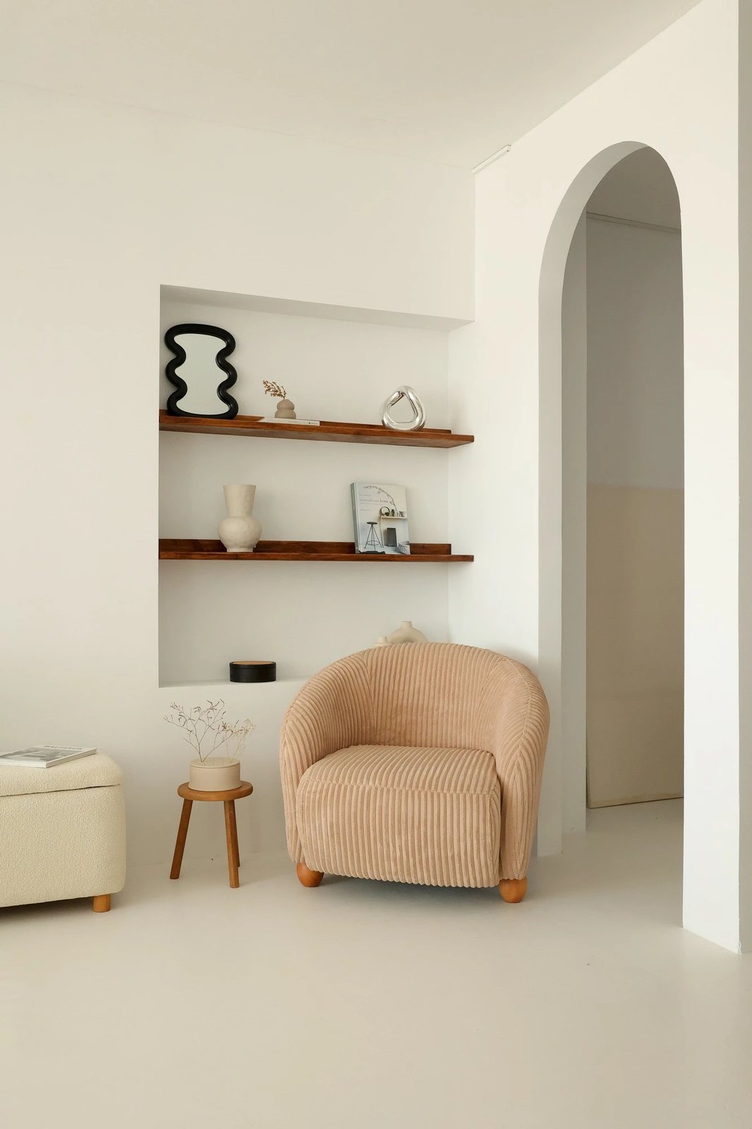 Karrige krahu Atelier del Sofa, Slon, bezhë