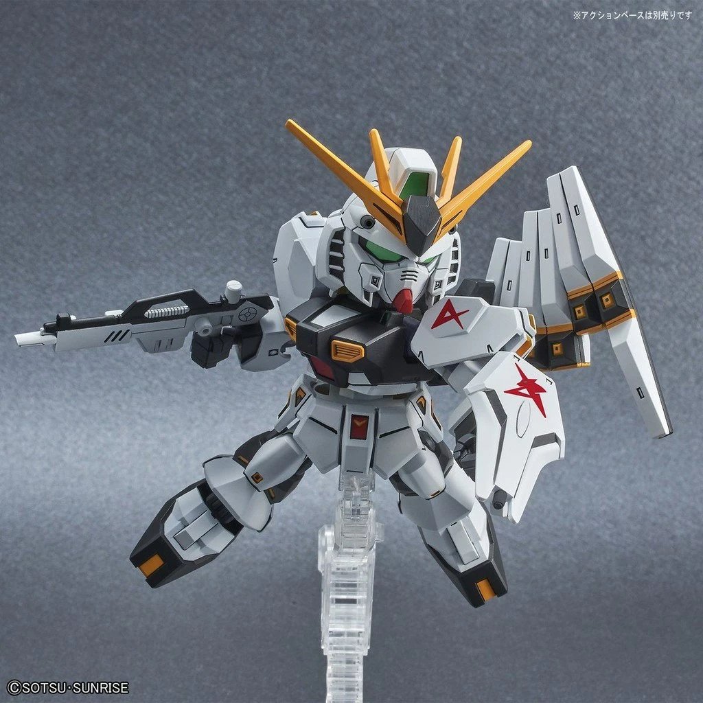 Model RX-93 Nu Gundam Bandai SD Gundam EX-Standard, Bardhë