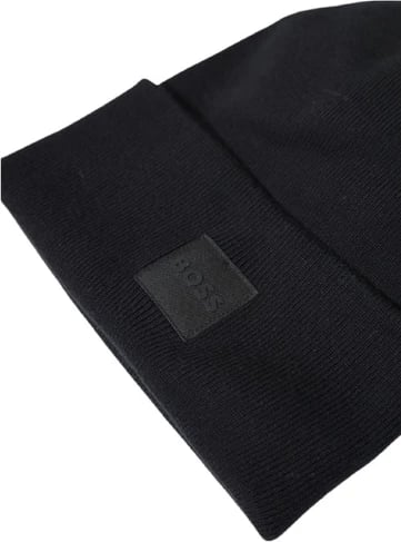 Kapelë për meshkuj Boss, e zezë