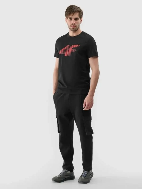 Maicë për meshkuj 4F, e zezë