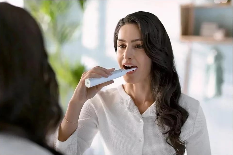 Koka e zëvendësimit për furçë dhëmbësh Philips Sonicare HX6052/10, e bardhë