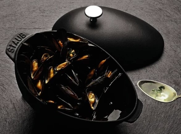 Tavë ZWILLING STAUB Special Cocotte, 2 L, E zezë
