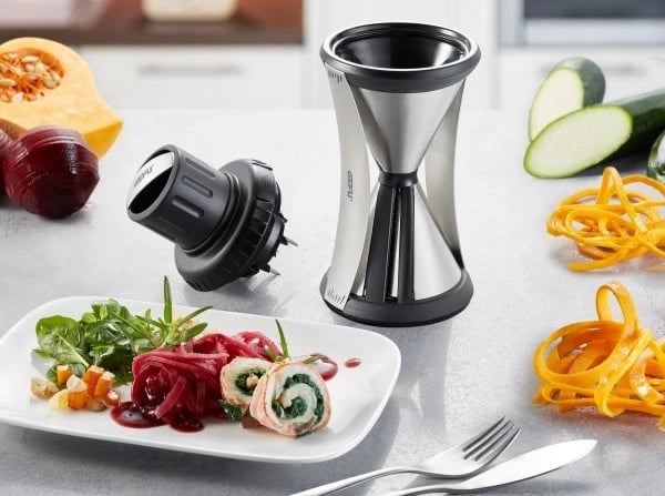 Prerëse perimesh GEFU SPIRELLI XL, manuale, plastike/çelik inox, e zezë Prerëse perimesh GEFU SPIRELLI XL, manuale, plastike/çelik inox, e zezë