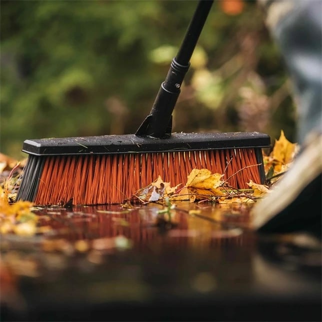 Fshesë Fiskars Solid L, alumini, e zezë