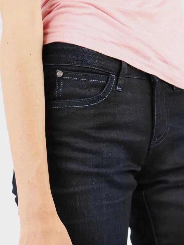 Pantallona Wrangler femra