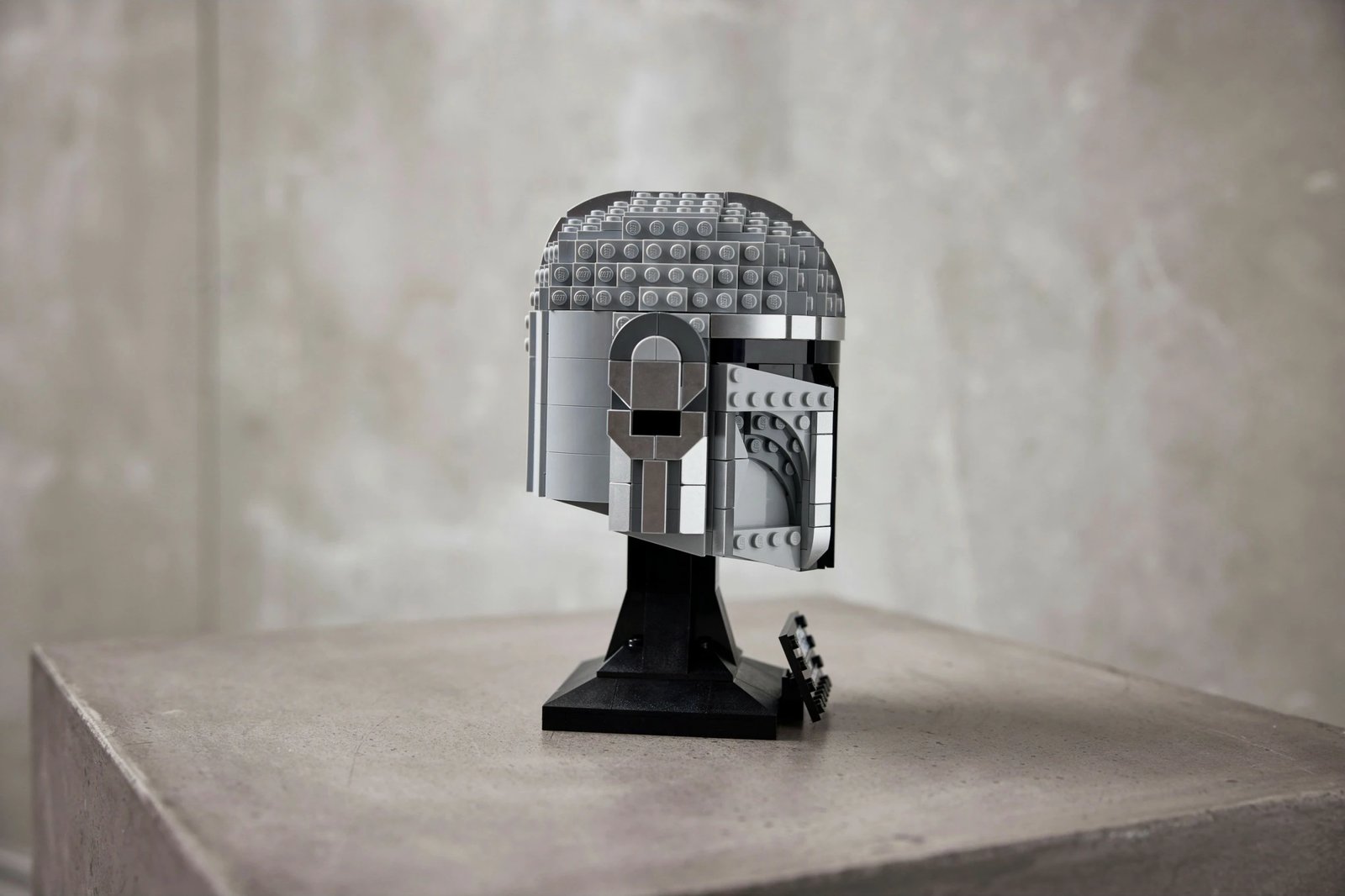 Set ndërtimi LEGO Star Wars The Mandalorian Helmet, 584 pjesë, shumëngjyrësh