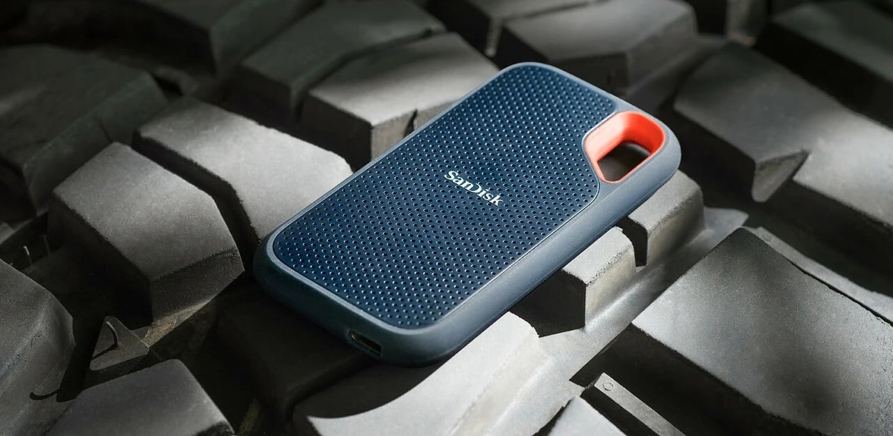 Disk i jashtëm SanDisk Extreme Portable, 1 TB, USB Type-C, 3.2 Gen 2, 1050 MB/s, Mbrojtje me fjalëkalim, E zezë