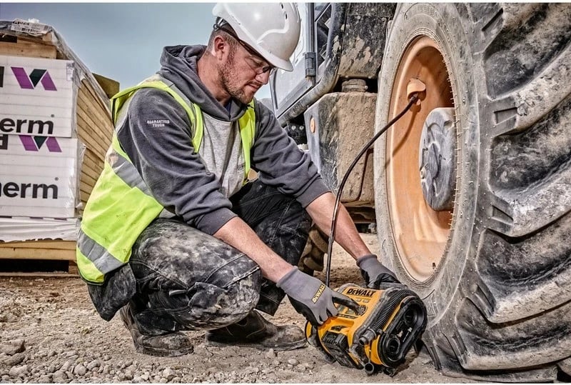 Kompresor ajri DeWALT DCC018N, 11 bar, 2.5 kg, zi-verdhë Kompresor ajri DeWALT DCC018N, 11 bar, 2.5 kg, zi-verdhë