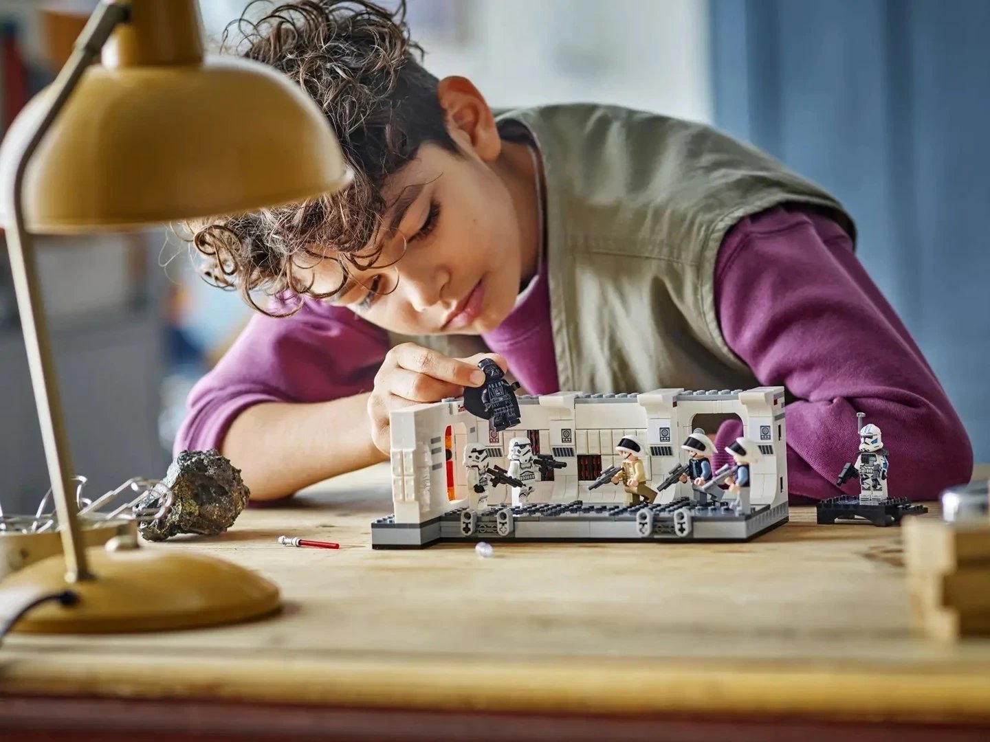 Set LEGO Star Wars 75387 Boarding the Tantive IV